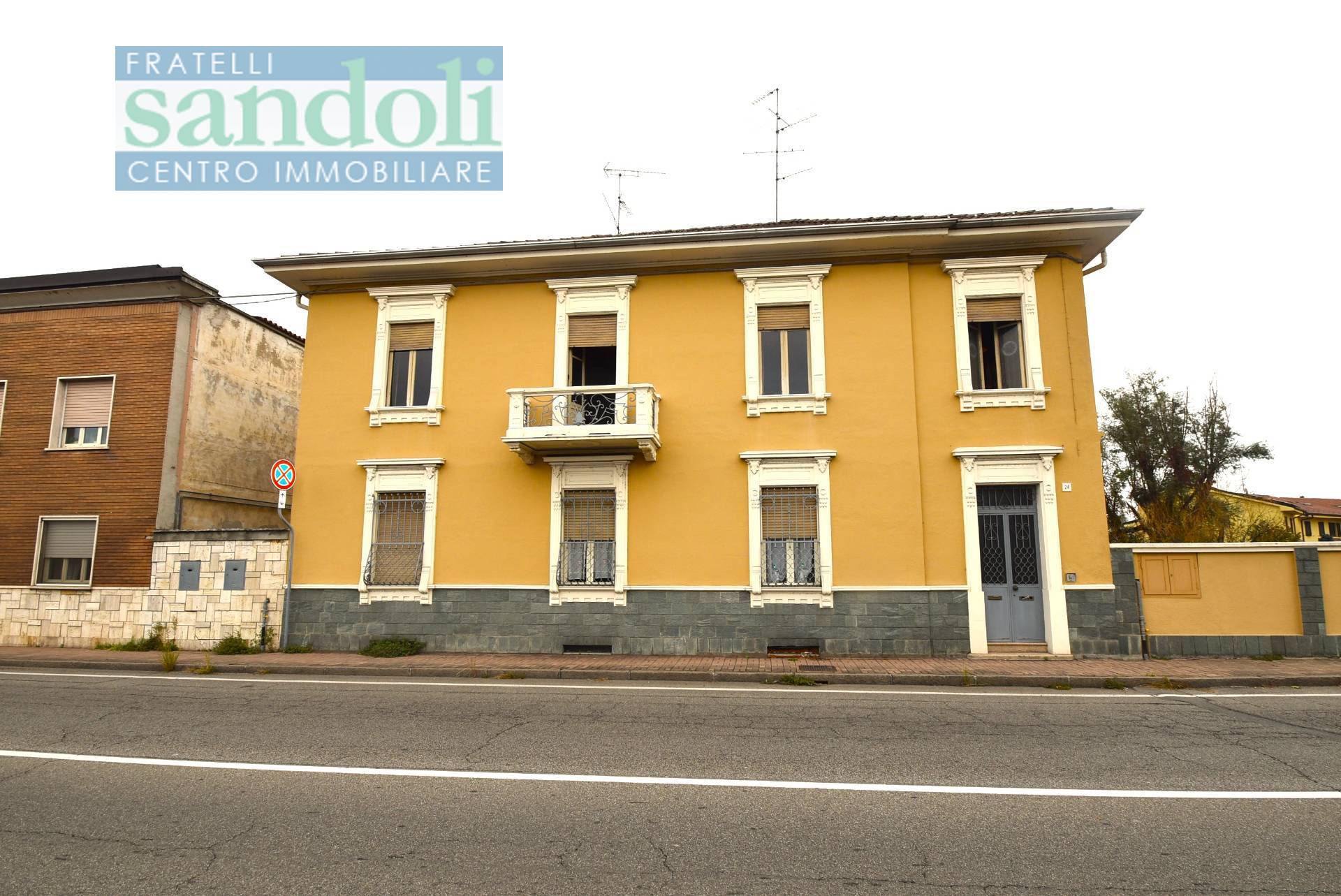 Casa indipendente di 300 mq a Vercelli