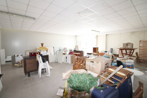 Locale Artigianale in vendita a San Benedetto del Tronto