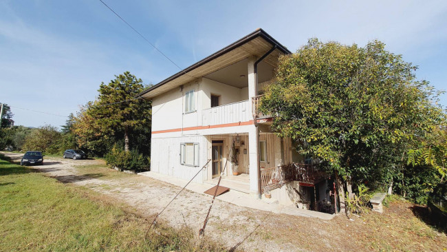 Casa in vendita a Castel di Lama