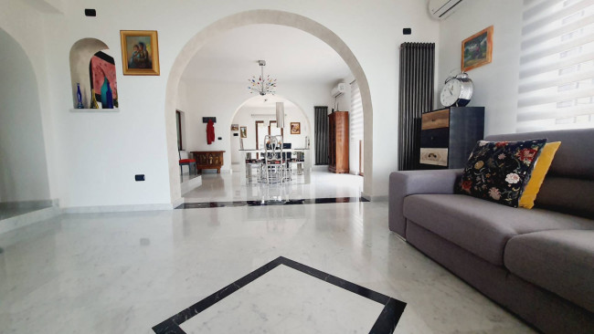 VILLA for sale in Tortoreto