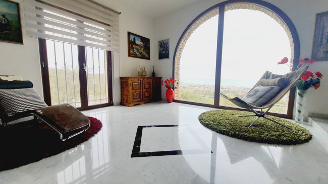 VILLA for sale in Tortoreto