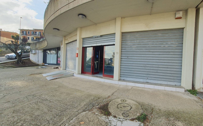Locale commerciale / Negozio in vendita a Monteprandone