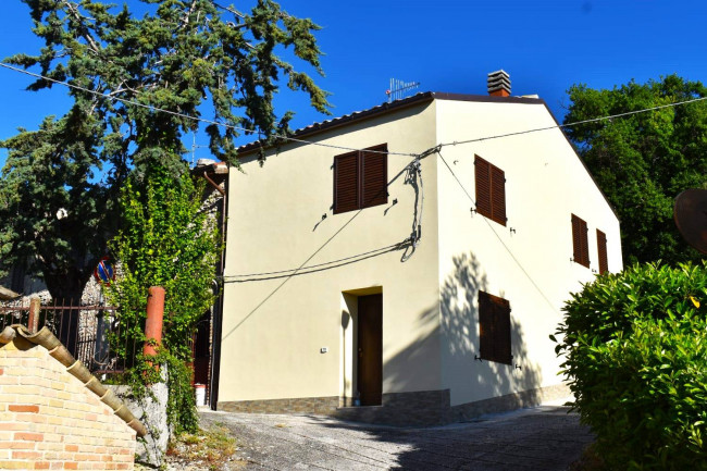 Casa in vendita a Montefortino
