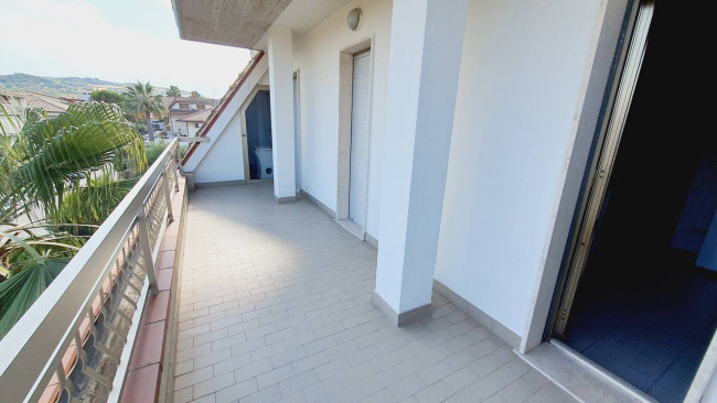 Palazzo / Stabile in vendita a Martinsicuro