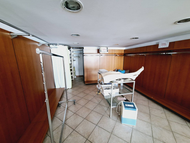 Locale commerciale / Negozio in affitto/vendita a San Benedetto del Tronto