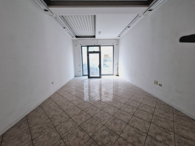 Locale commerciale / Negozio in affitto/vendita a San Benedetto del Tronto