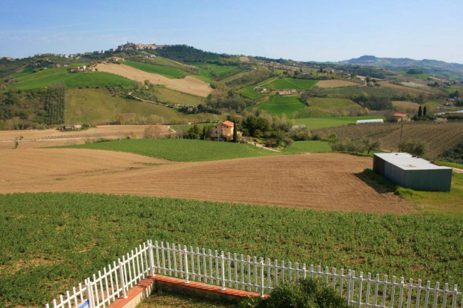 Casa in vendita a Carassai