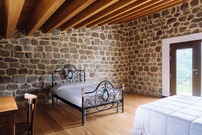 Agriturismo in vendita a Valle Castellana