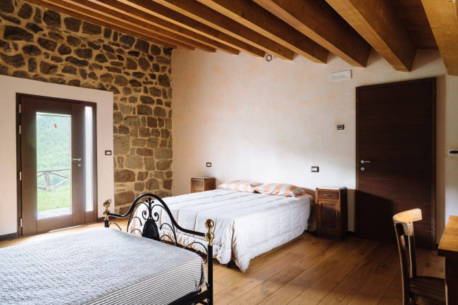 Agriturismo in vendita a Valle Castellana