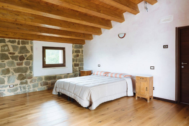 Agriturismo in vendita a Valle Castellana