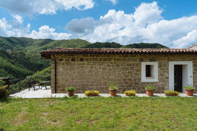 Agriturismo in vendita a Valle Castellana