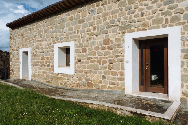 Agriturismo in vendita a Valle Castellana