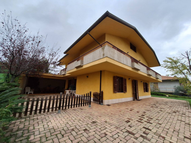 Villa in vendita a Sant'Omero