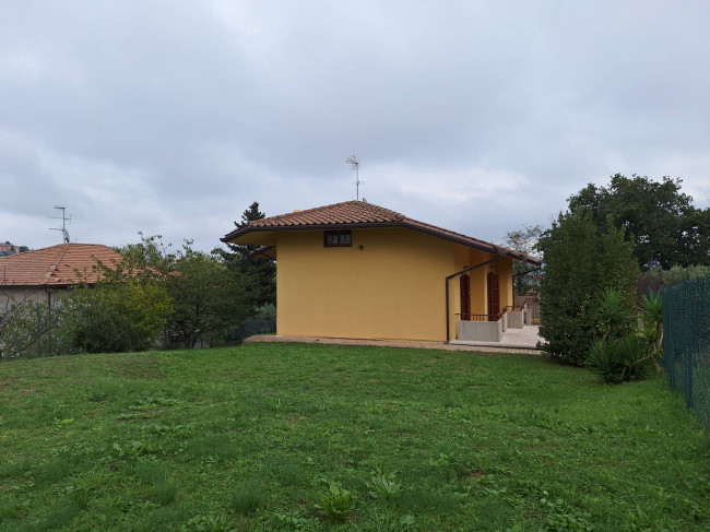 Villa in vendita a Sant'Omero
