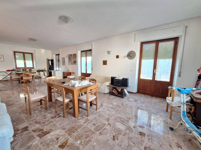HOUSE for sale in Montefiore dell'Aso