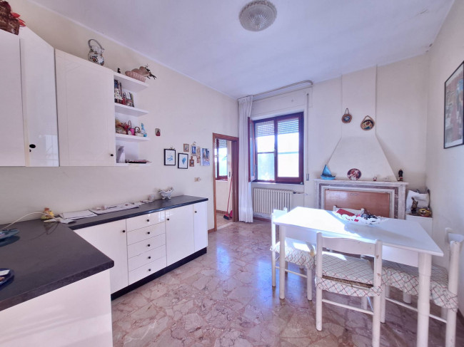 HOUSE for sale in Montefiore dell'Aso