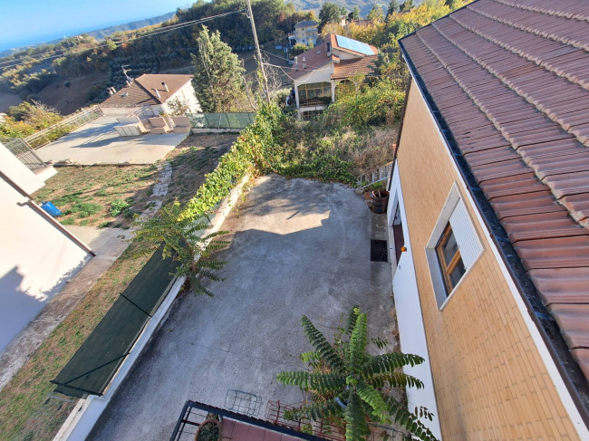 HOUSE for sale in Montefiore dell'Aso