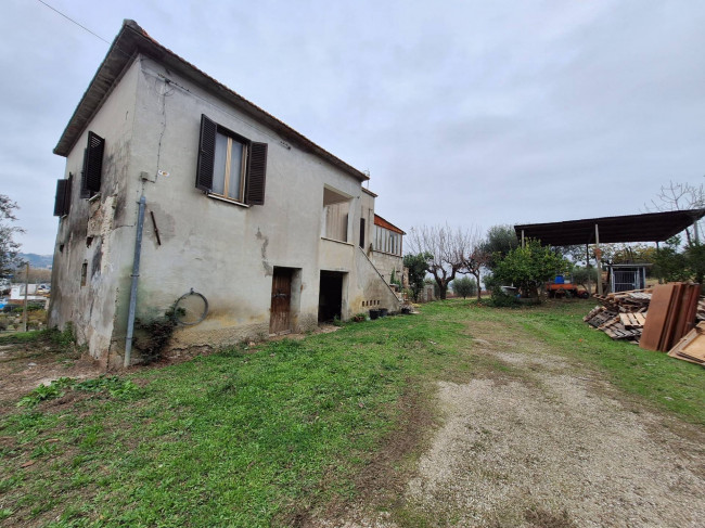 Casa in vendita a Controguerra