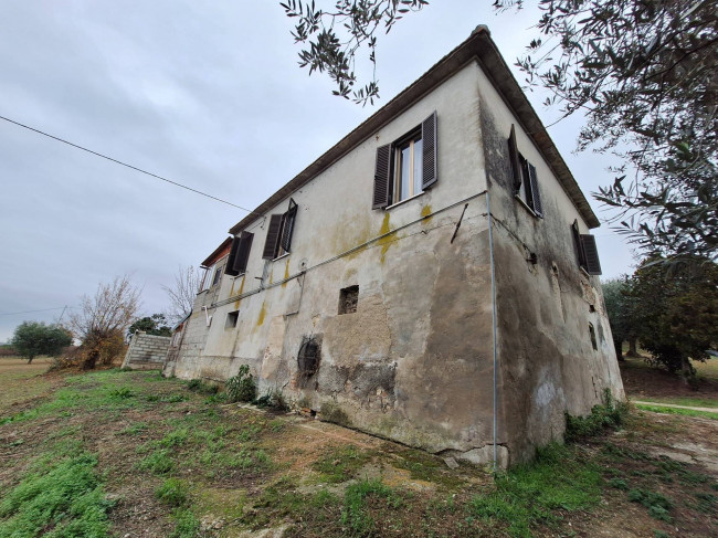 Casa in vendita a Controguerra