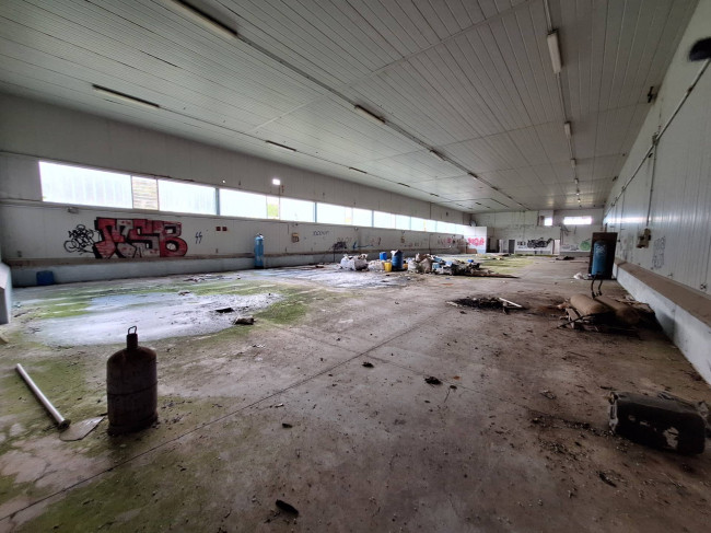 BARN, HANGAR for sale in Cupra Marittima