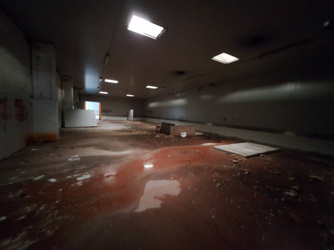 BARN, HANGAR for sale in Cupra Marittima