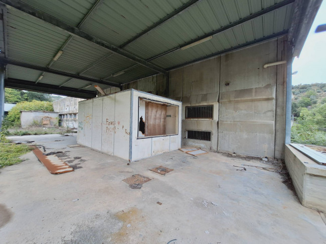BARN, HANGAR for sale in Cupra Marittima