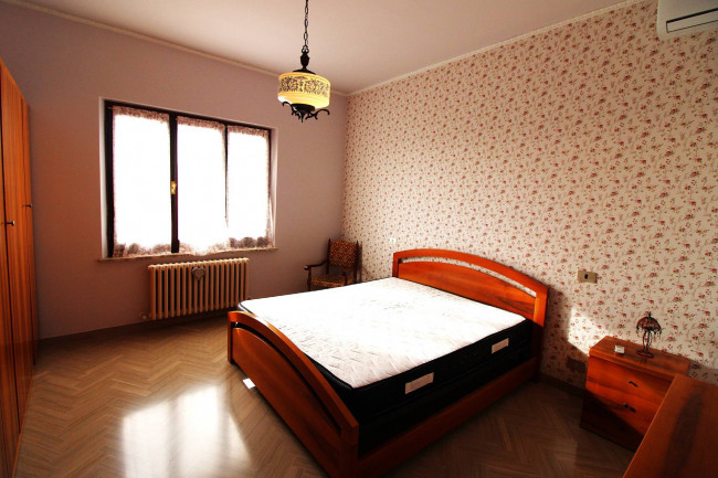 HOUSE for sale in Massignano