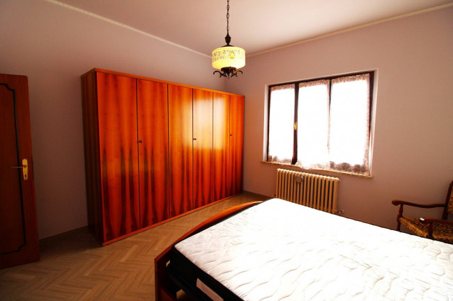 HOUSE for sale in Massignano