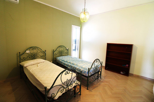 HOUSE for sale in Massignano
