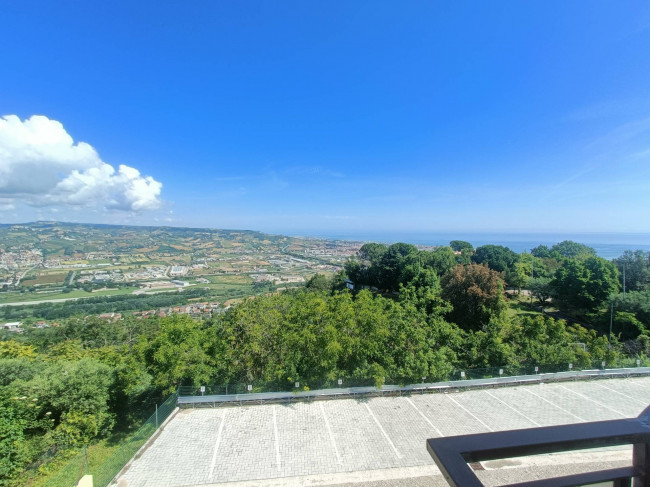 APARTMENT for sale in Colonnella