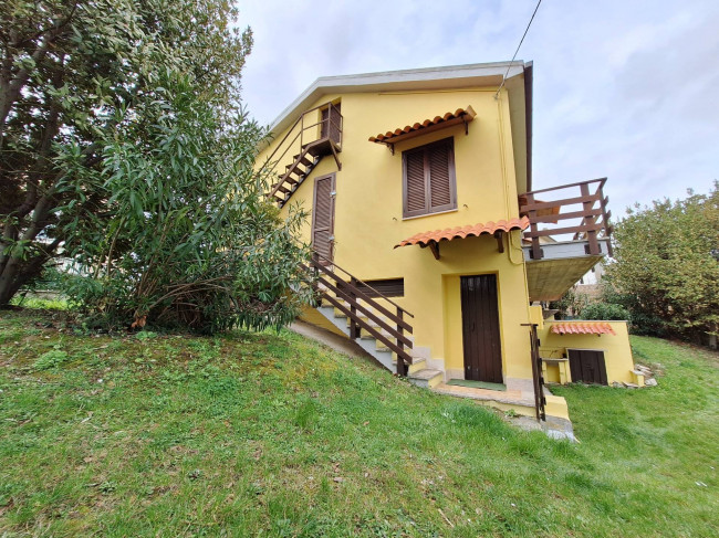 Casa in vendita a Castorano