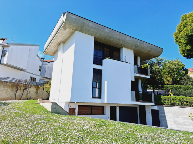 VILLA for sale in Offida