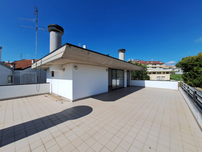 VILLA for sale in Offida
