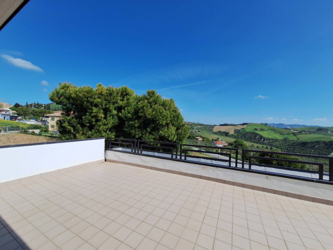VILLA for sale in Offida