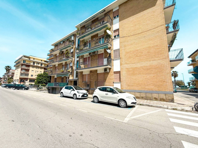 APARTMENT for seasonal rent in San Benedetto del Tronto
