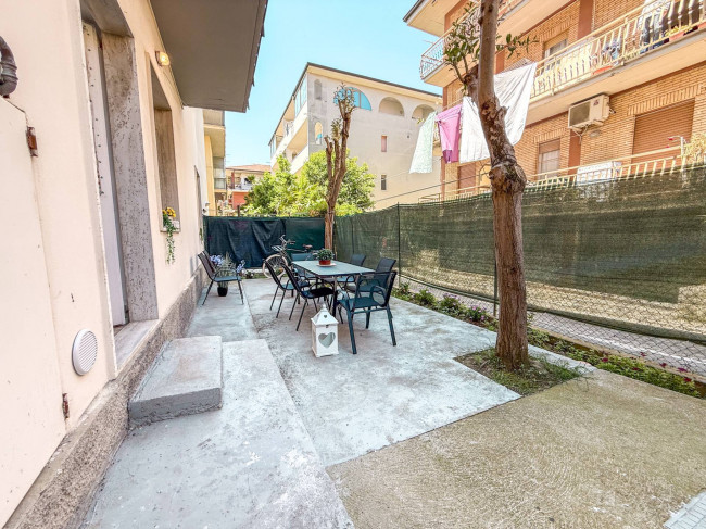 APARTMENT for seasonal rent in San Benedetto del Tronto