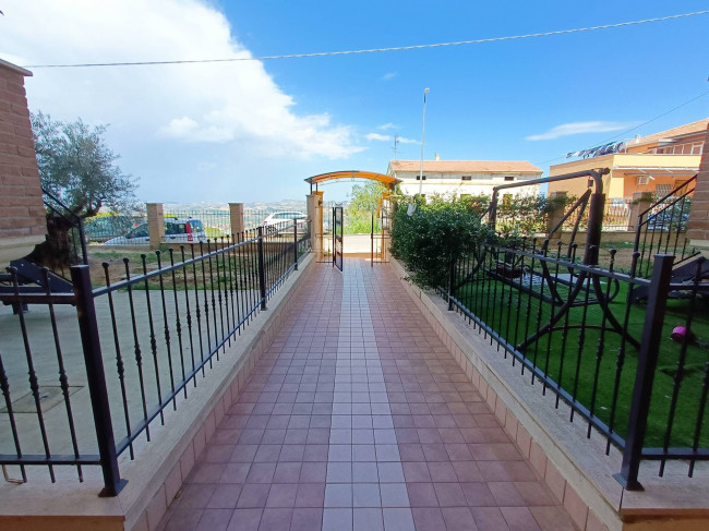 APARTMENT for sale in Colonnella