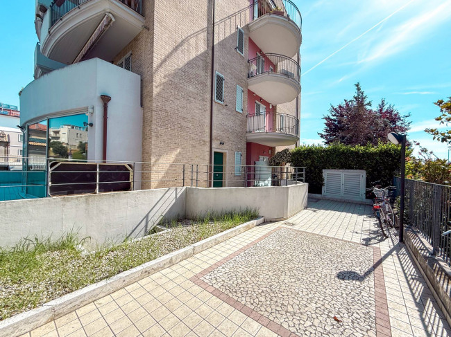 APARTMENT for seasonal rent in San Benedetto del Tronto