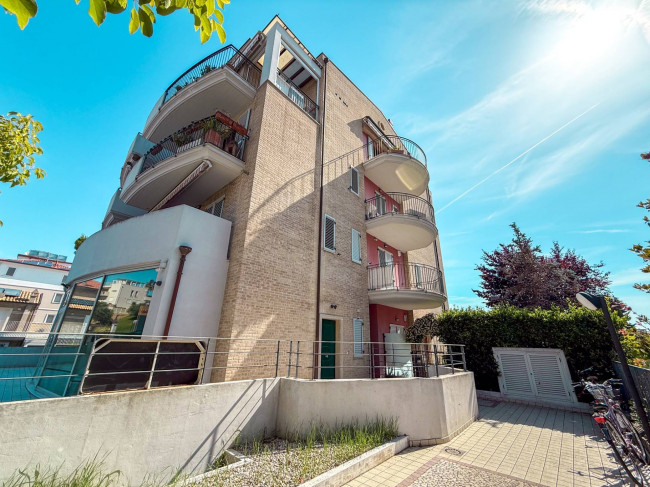 APARTMENT for seasonal rent in San Benedetto del Tronto