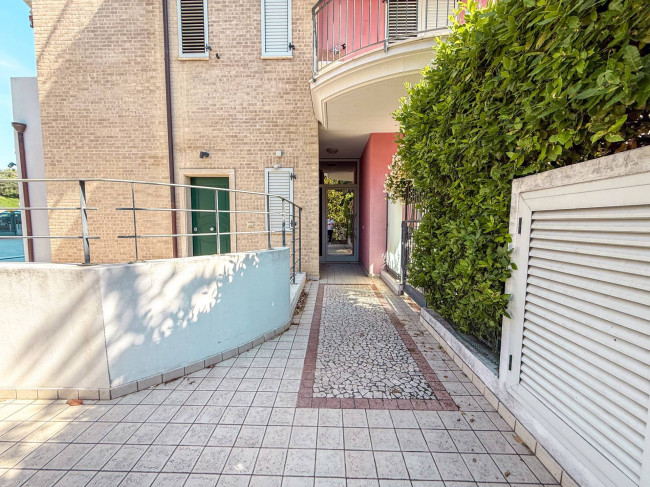 APARTMENT for seasonal rent in San Benedetto del Tronto