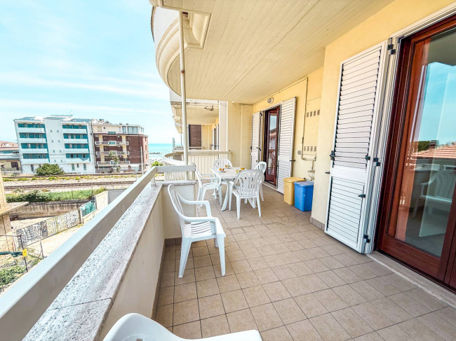 APARTMENT for seasonal rent in Cupra Marittima