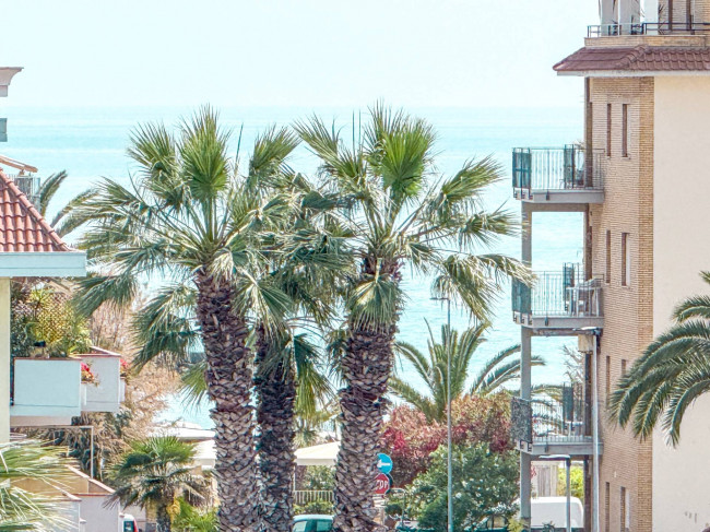 APARTMENT for seasonal rent in San Benedetto del Tronto