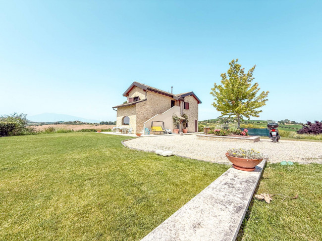 Villa in affitto stagionale a Monsampolo del Tronto