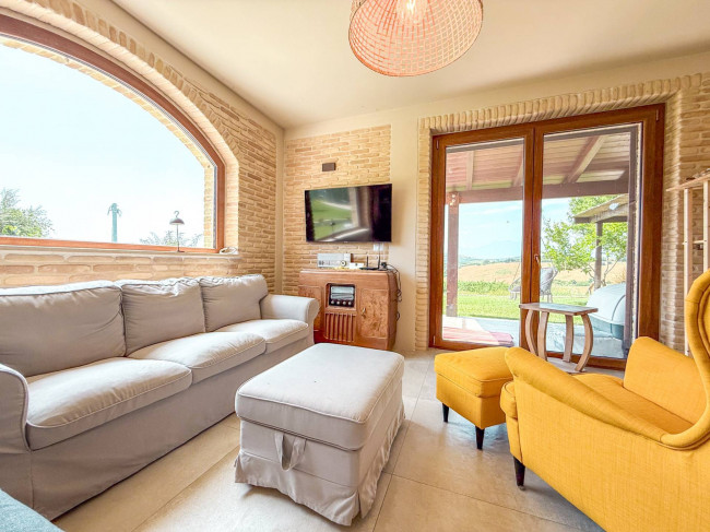 Villa in affitto stagionale a Monsampolo del Tronto