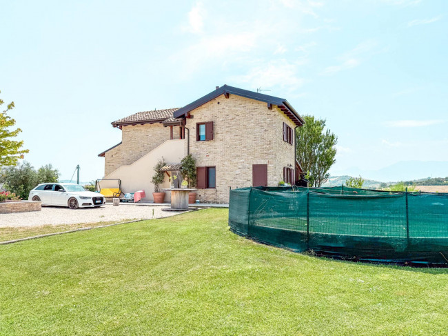 Villa in affitto stagionale a Monsampolo del Tronto