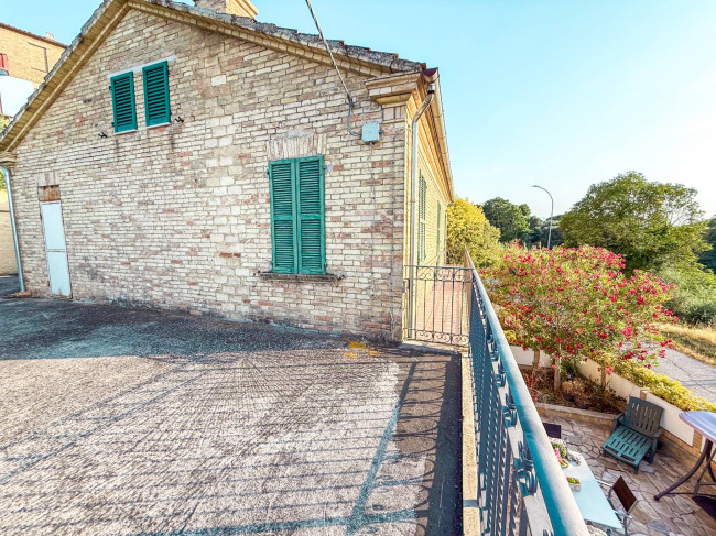 Villa in affitto stagionale a Monsampolo del Tronto