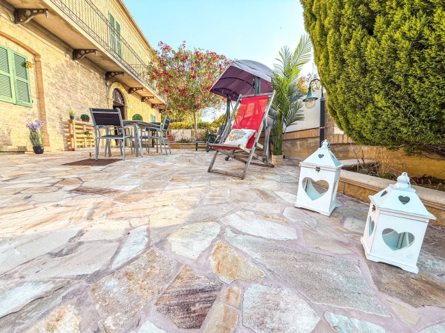Villa in affitto stagionale a Monsampolo del Tronto