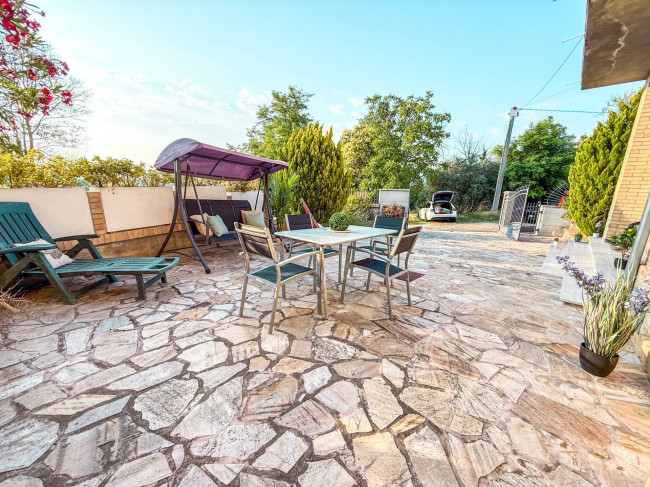 Villa in affitto stagionale a Monsampolo del Tronto