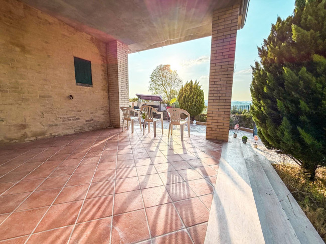Villa in affitto stagionale a Monsampolo del Tronto