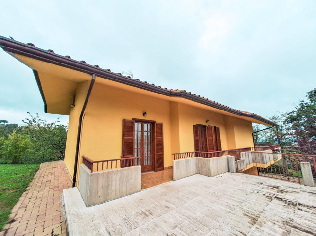 Villa in vendita a Sant'Omero